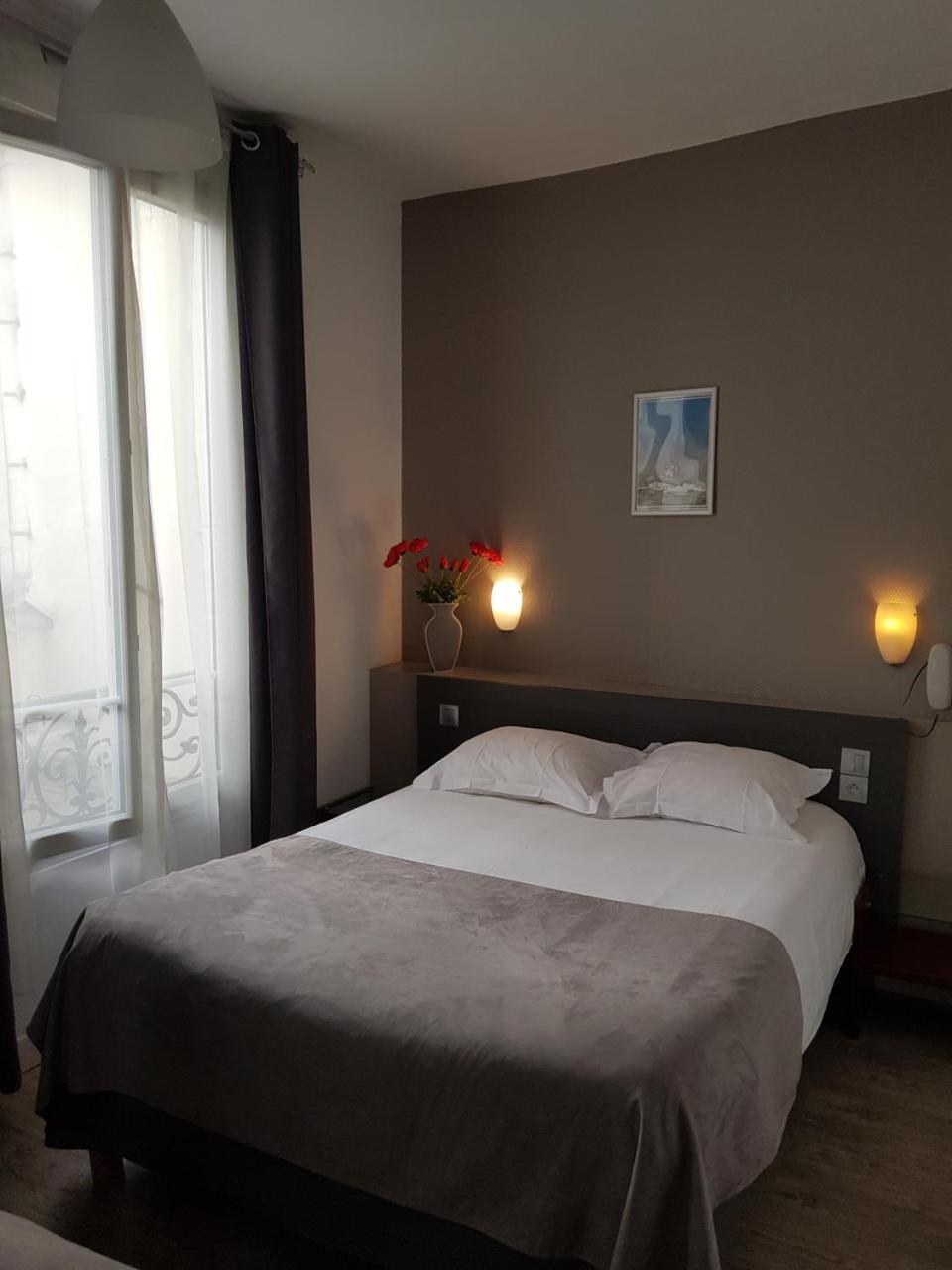 Hotel Le Saint-Hubert - Gare De Lyon Bastille باريس المظهر الخارجي الصورة
