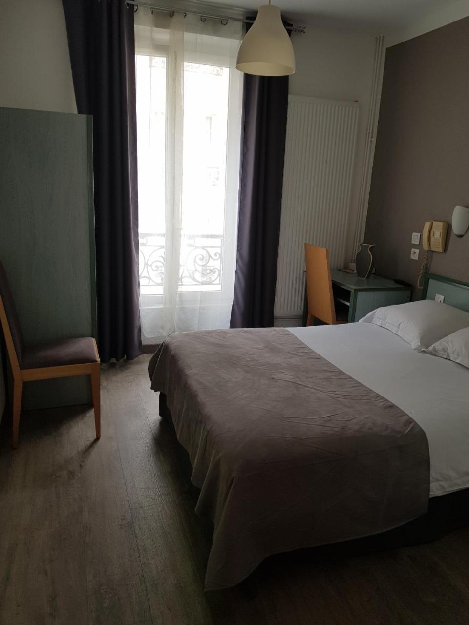 Hotel Le Saint-Hubert - Gare De Lyon Bastille باريس المظهر الخارجي الصورة
