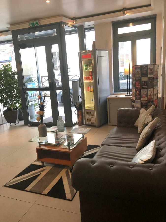 Hotel Le Saint-Hubert - Gare De Lyon Bastille باريس المظهر الخارجي الصورة